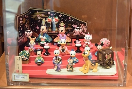 ディズニーランドのひな祭りグッズ 雛人形がたくさん 子連れで宿泊する東京ディズニーリゾート